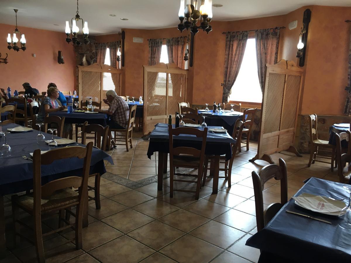 Hostal Mesón Arboleas Exterior foto