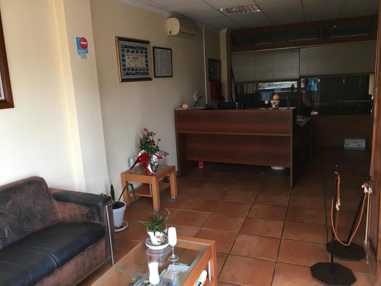 Hostal Mesón Arboleas Exterior foto