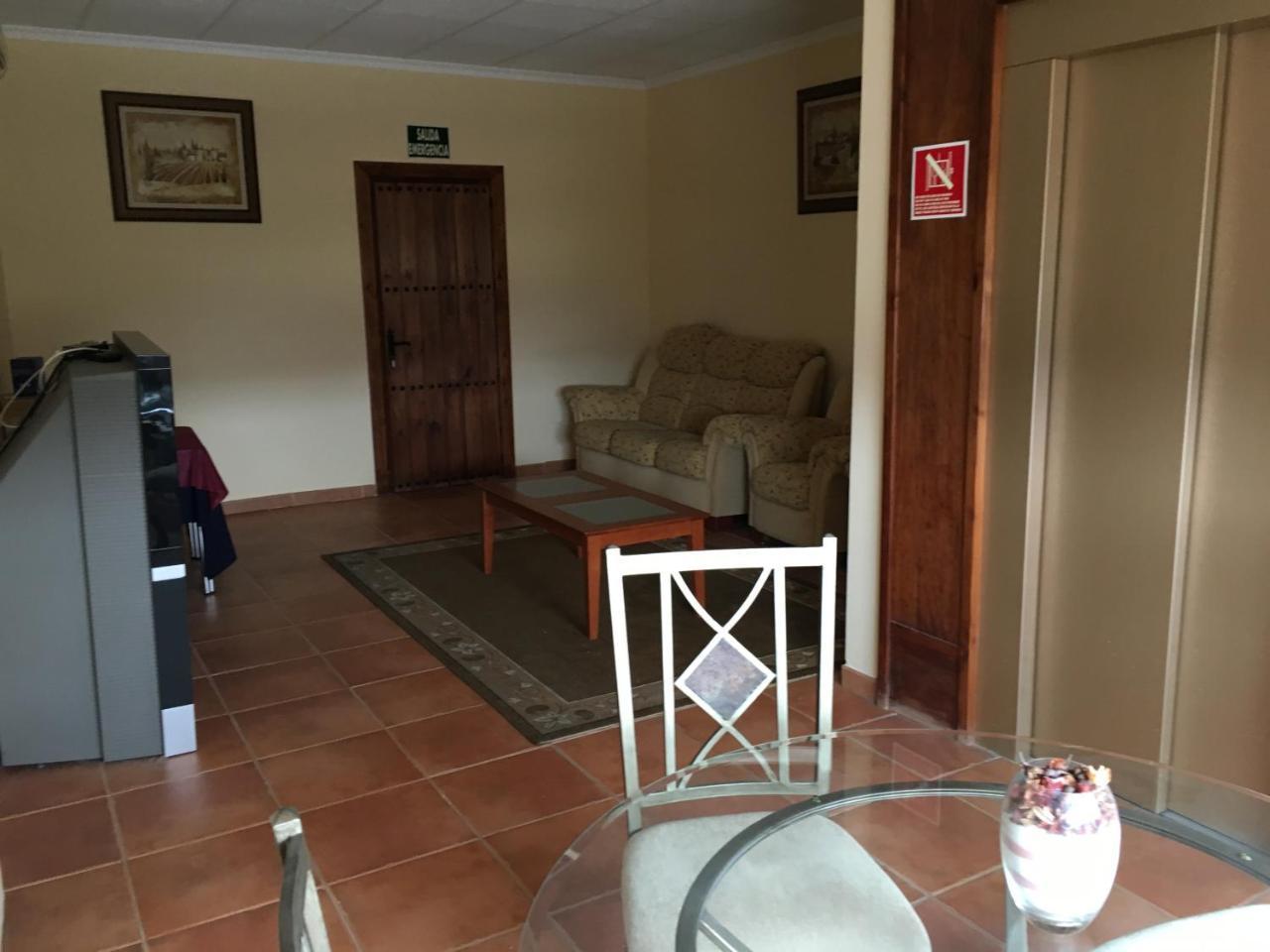 Hostal Mesón Arboleas Exterior foto